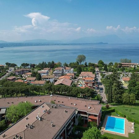 Breeze Apartment Десенцано дел Гарда Екстериор снимка
